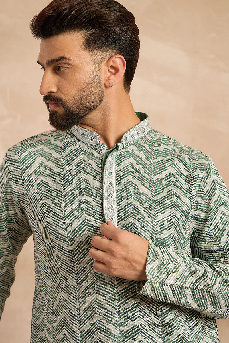 Green Silk Blend Solid Embroidered Straight Kurta With Trouser MKSET1664