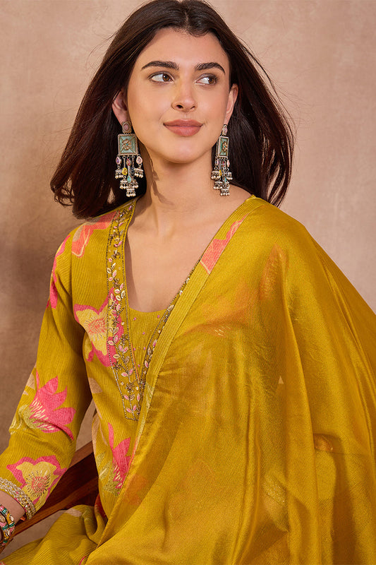 yellow-viscose-floral-printed-straight-kurta-sets-pkskd3163