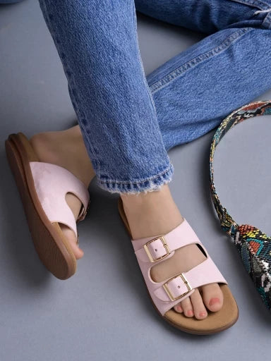 حذاء مسطح أنيق باللون الوردي من Shoetopia للنساء