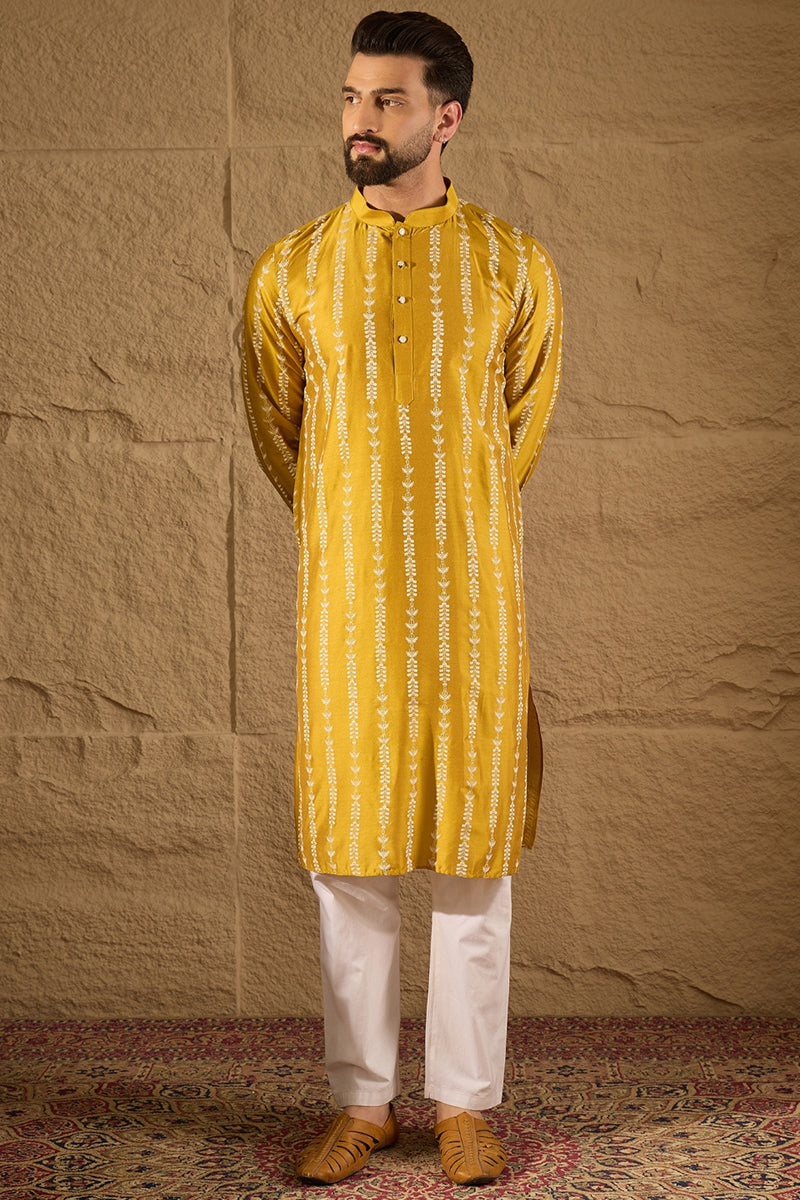 Yellow Viscose Rayon Ethnic Motifs Printed Straight Kurta with Trousers MKSET1282