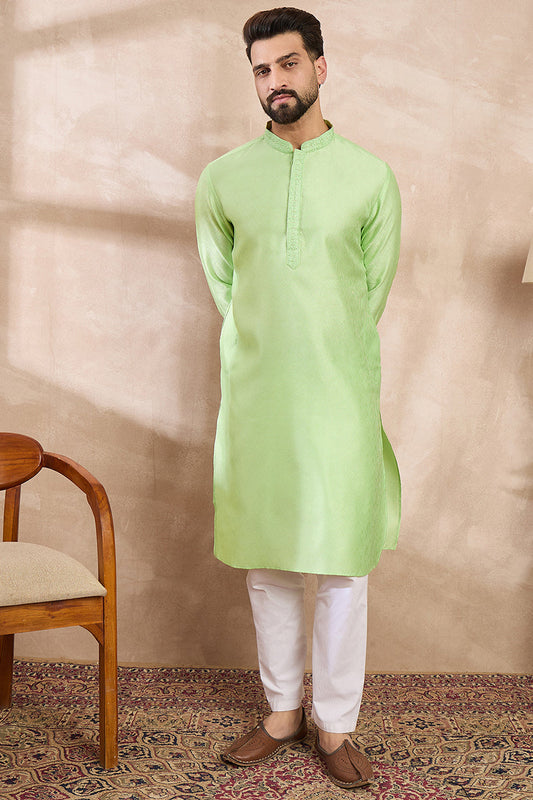 Green Silk Blend Solid Embroidered Straight Kurta MKU1727