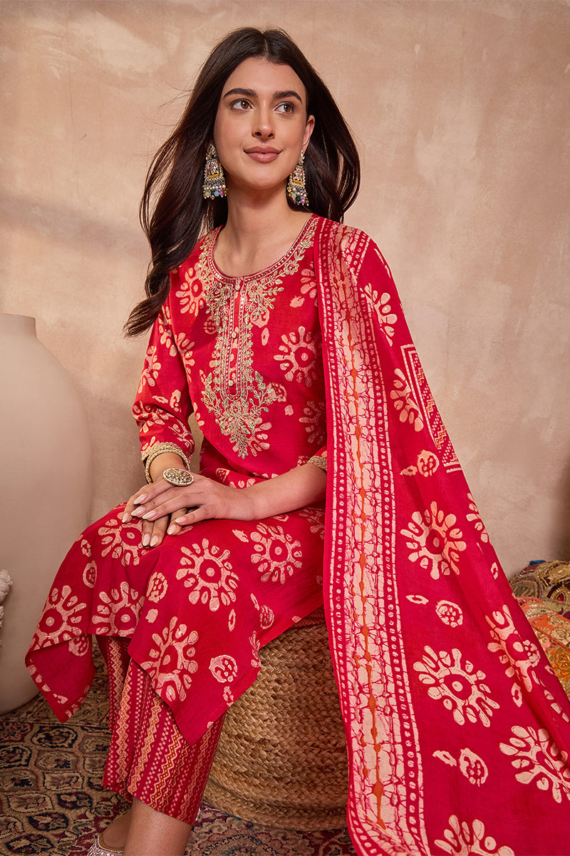 pink rayon blend floral printed straight kurta trouser with dupatta 