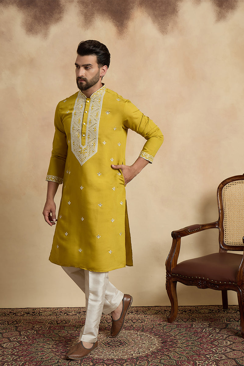 ethnic-bay-men-yellow-silk-blend-solid-embroidered-kurta-with-trouser-mkset2412