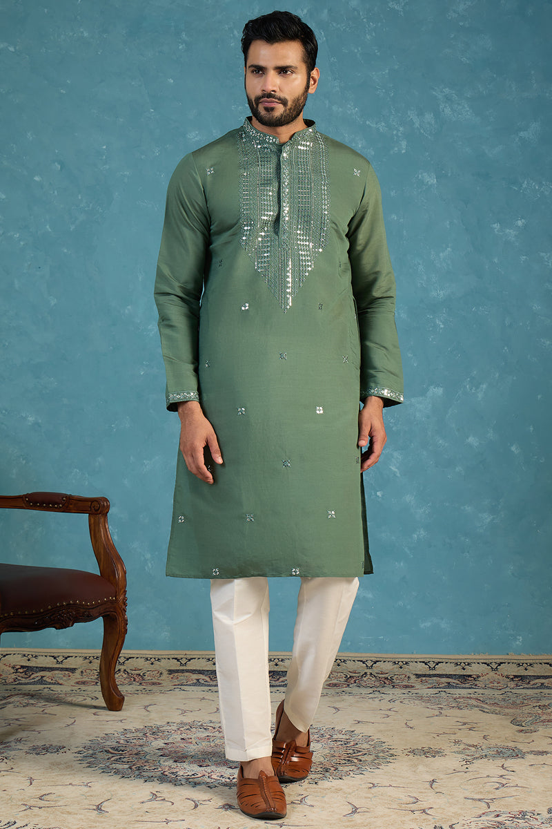 Mens Green Silk Blend Solid Emboidered Sequins Kurta MKU2279