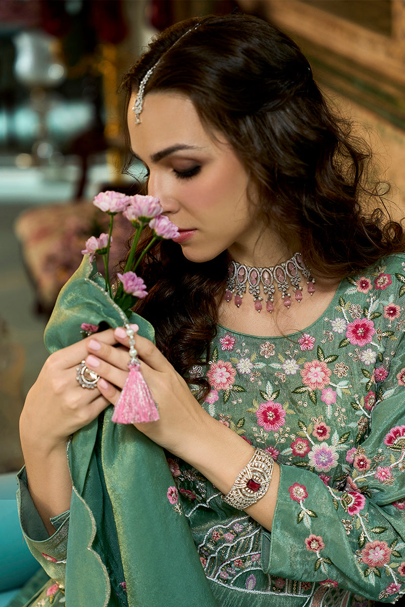 green solid embroidered straight kurta palaazo with dupatta pkskd3004