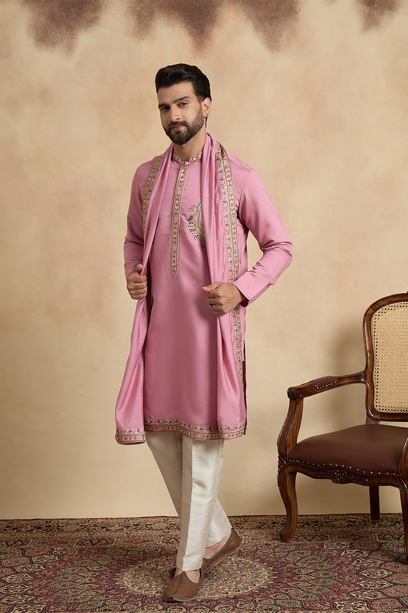ethnic-bay-men-pink-silk-blend-solid-embroidered-kurta-with-dupatta-mkud1071