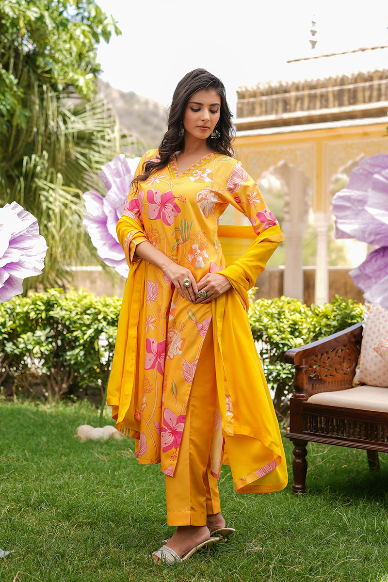 yellow silk blend floral printed straight kurta trousers with dupatta