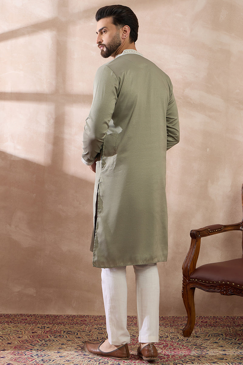 Green Silk Blend Embroidered Mandarin Collar Straight Kurta MKU1791