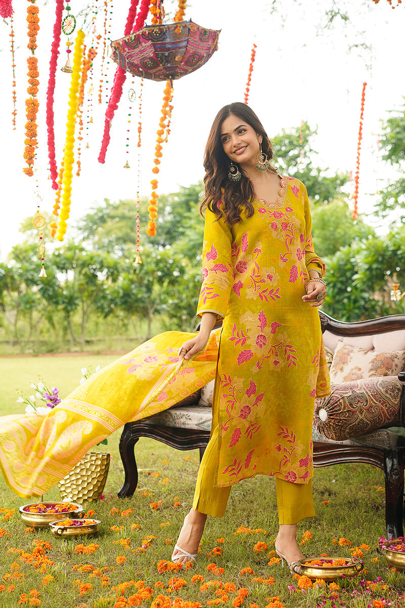 yellow viscose rayon floral embroidered straight kurta trousers with dupatta pkskd3052
