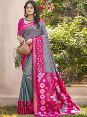Pochampalli Soft Silk Saree with Traditional Ikat Woven Pallu - Perfect for Festive Celebrations & Wedding Occasions