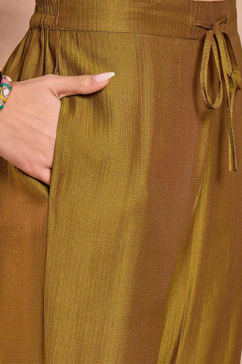 green silk blend floral printed straight kurta trouser with dupatta