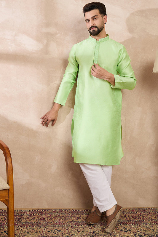 Green Silk Blend Solid Embroidered Straight Kurta With Trouser