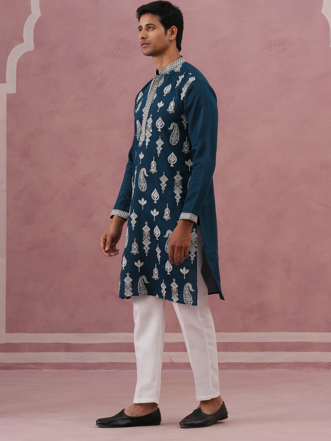 silk blend ethnic embroidered kurta pyjama for men