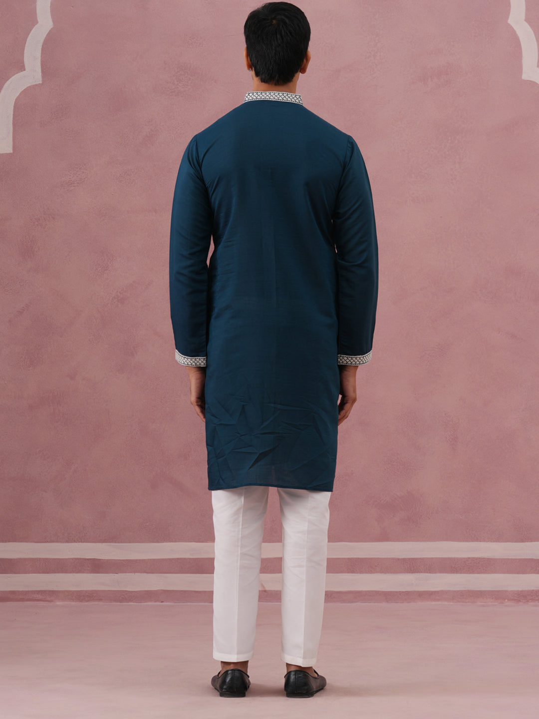 silk blend ethnic embroidered kurta pyjama for men