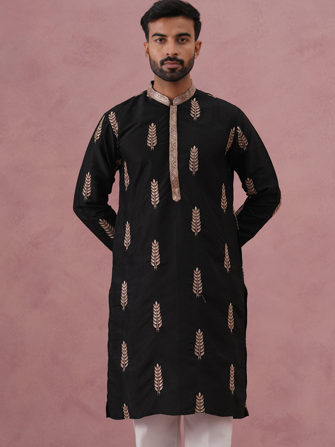 Mens Silk Blend Embroidered Kurta Pyjama Set
