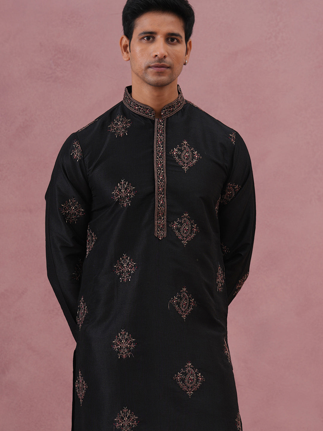 Silk Blend Black Kurta Pyjama Set For Men