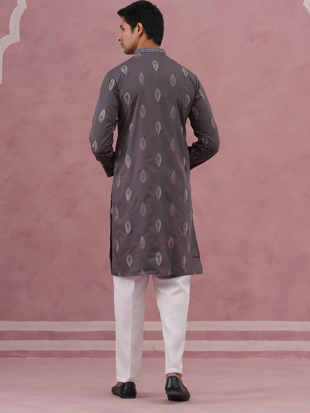 Festive Silk Blend Embroidered Kurta Set