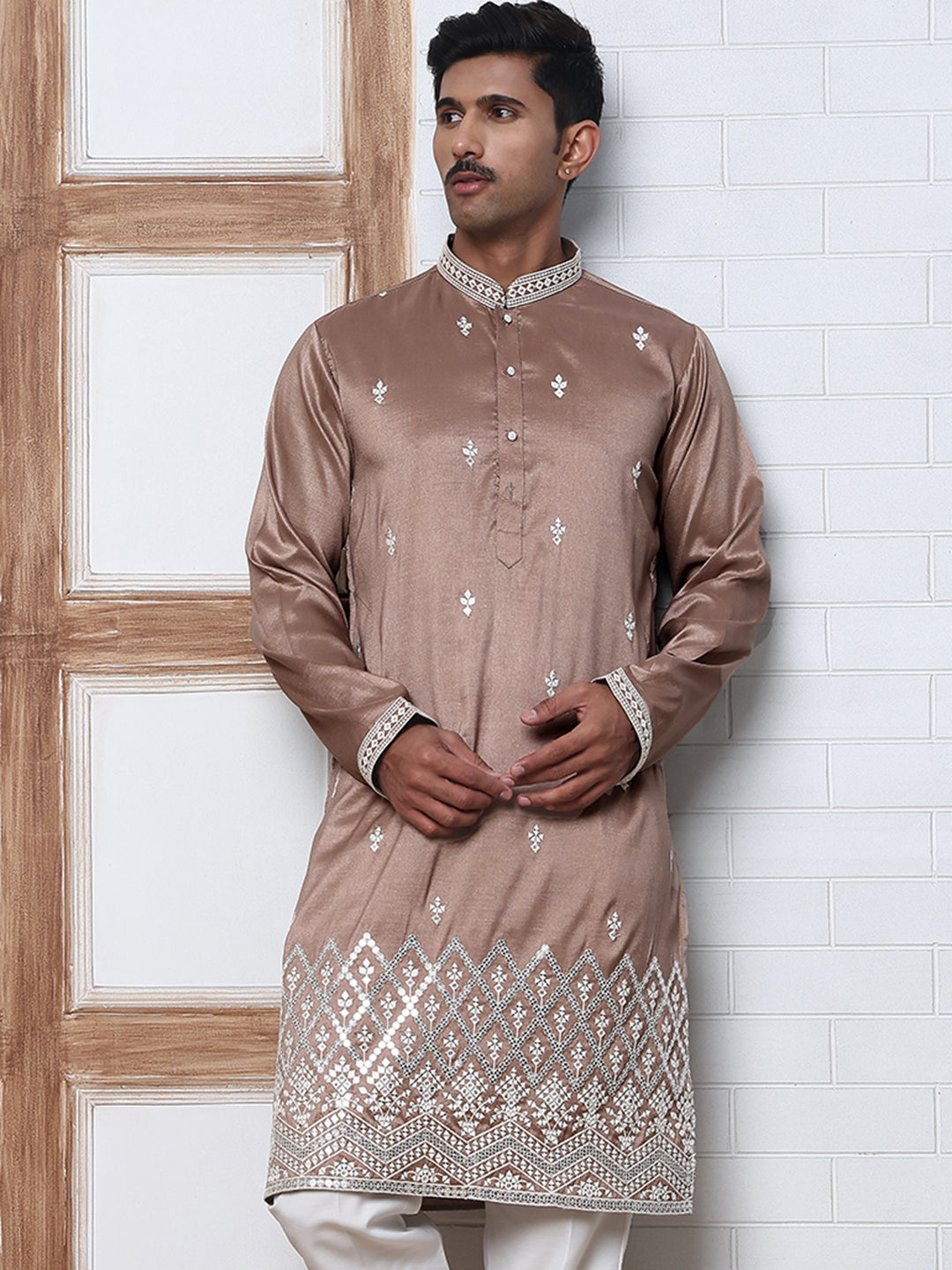 Traditional Silk Blend Kurta Pyjama With Embroidery