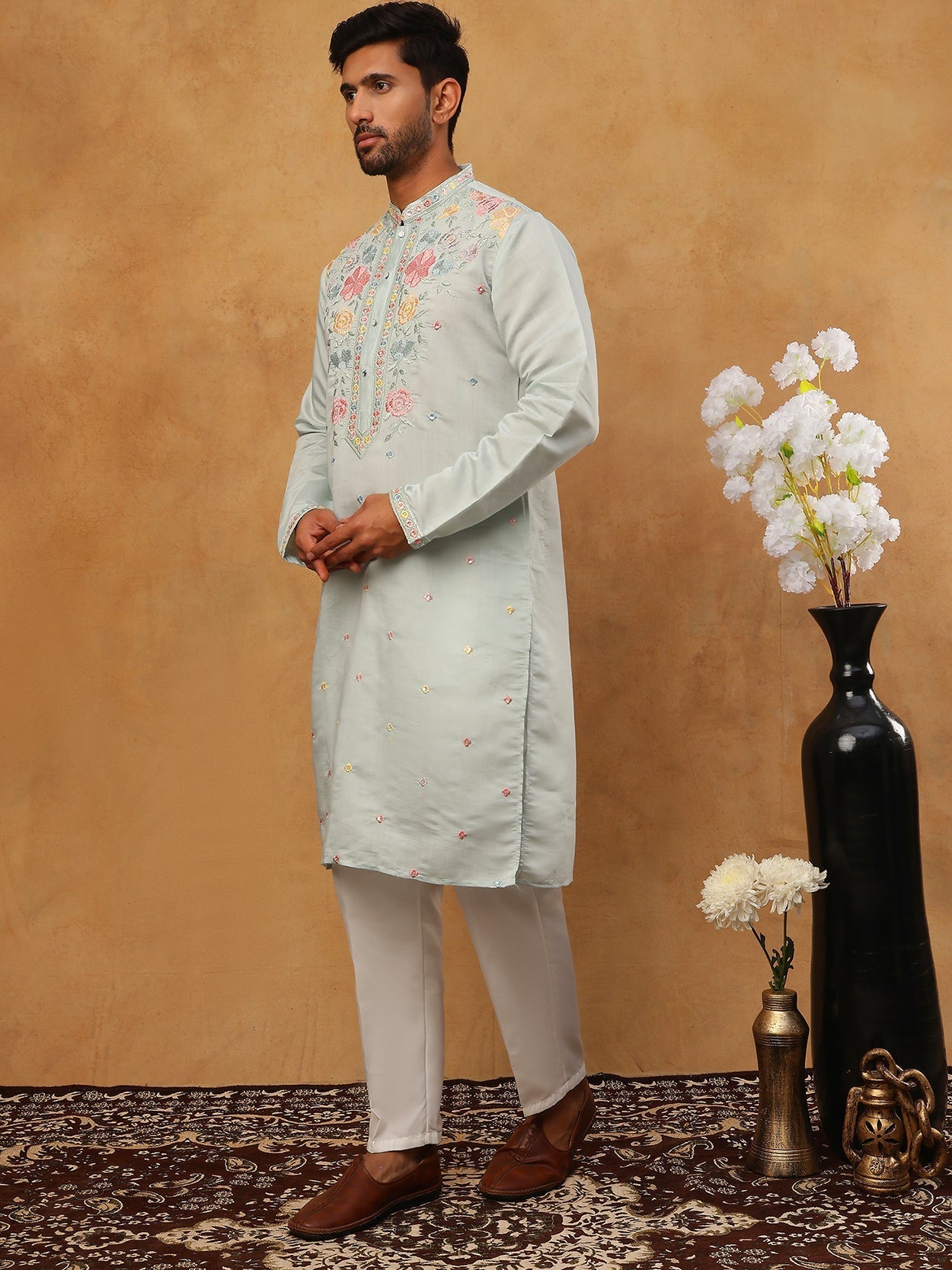 Silk Blend Embroidered Kurta Pyjama