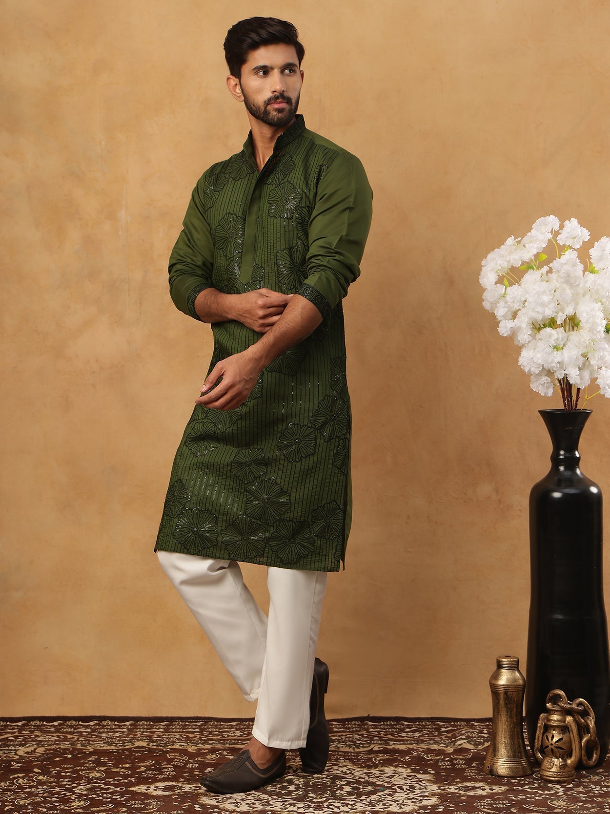 Silk Blend Embroidered Kurta With Pyjama