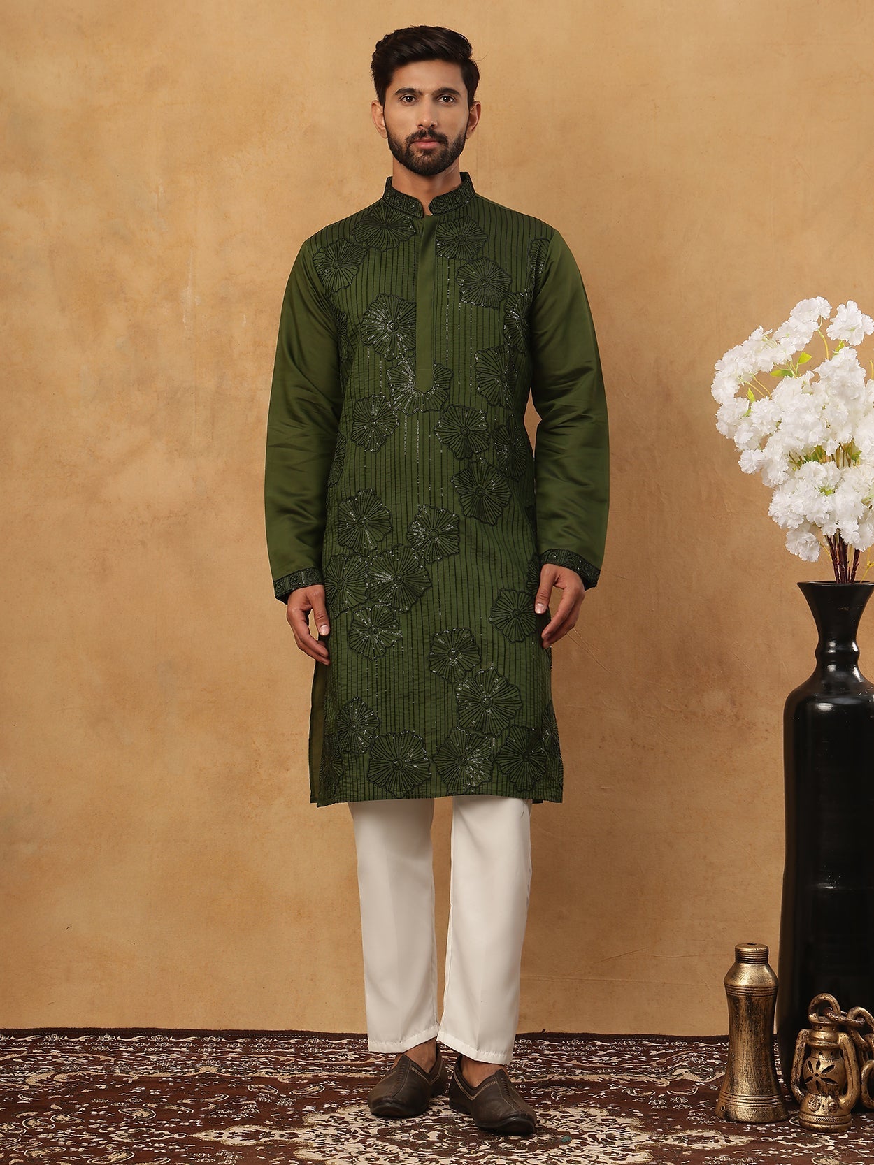 Silk Blend Embroidered Kurta With Pyjama