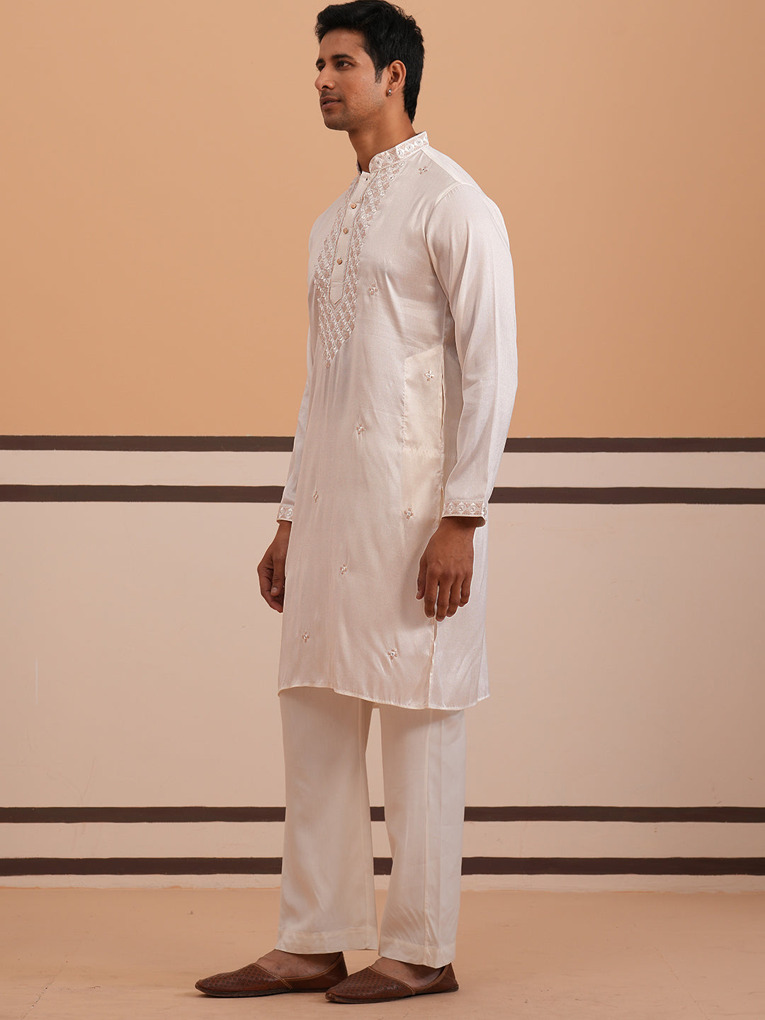 Mens Geometric Embroidered Kurta Set