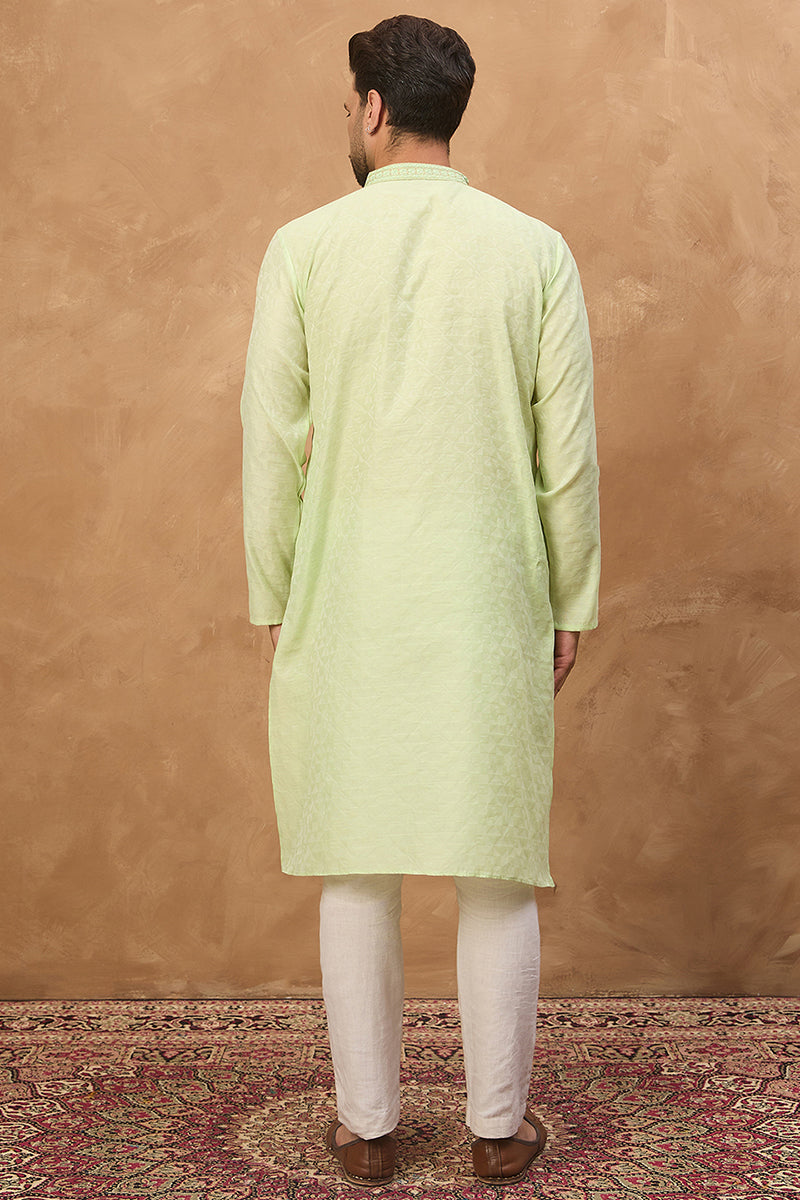 Green Silk Blend Solid Embroidered Straight Kurta