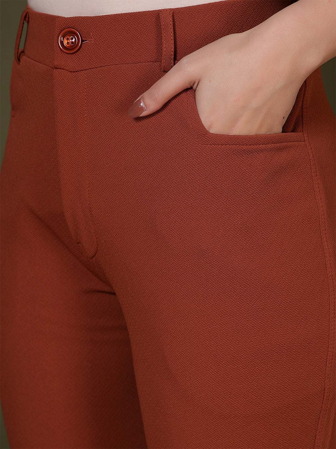 women relaxed regular fit formal trousers 3