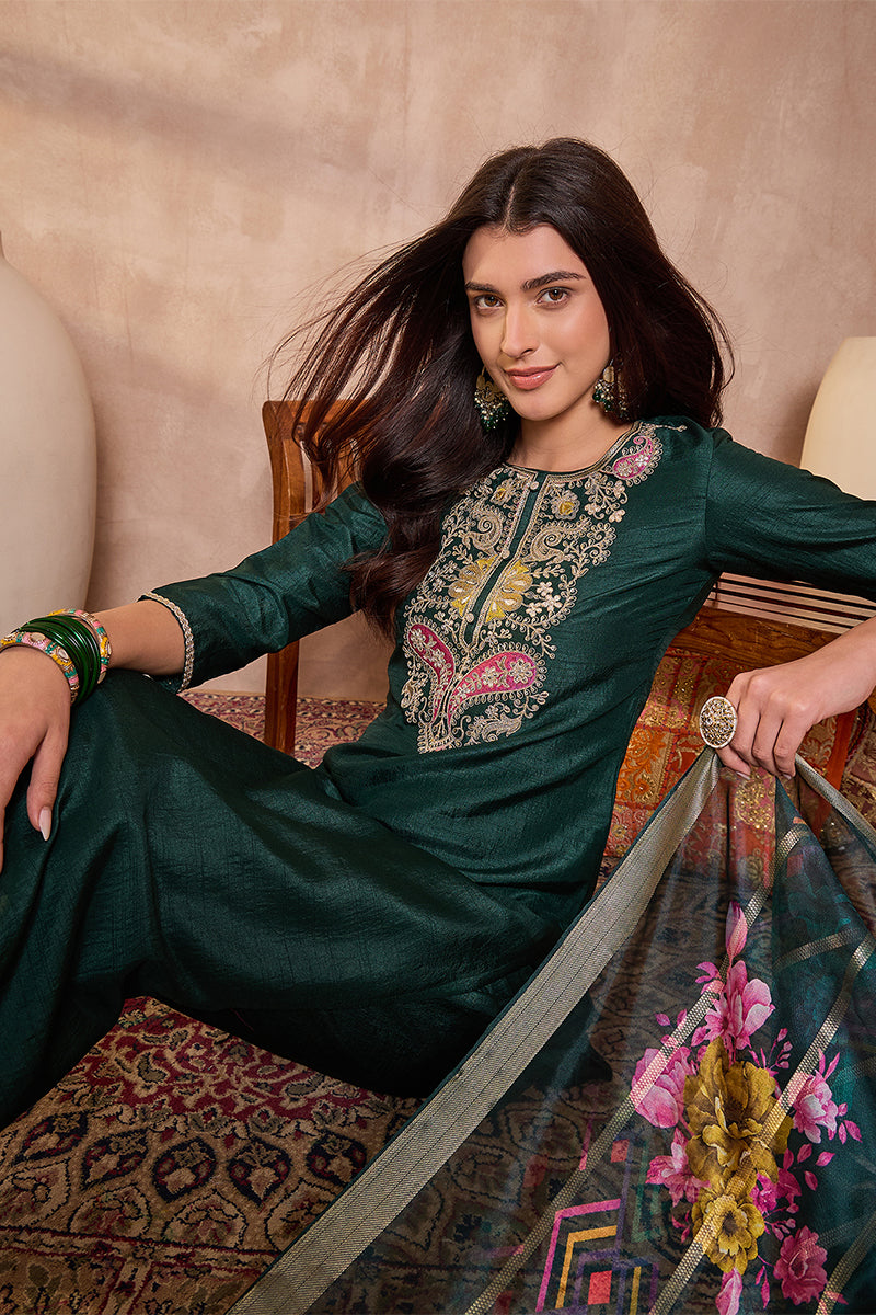 green silk blend solid embroidered straight kurta trouser with dupatta