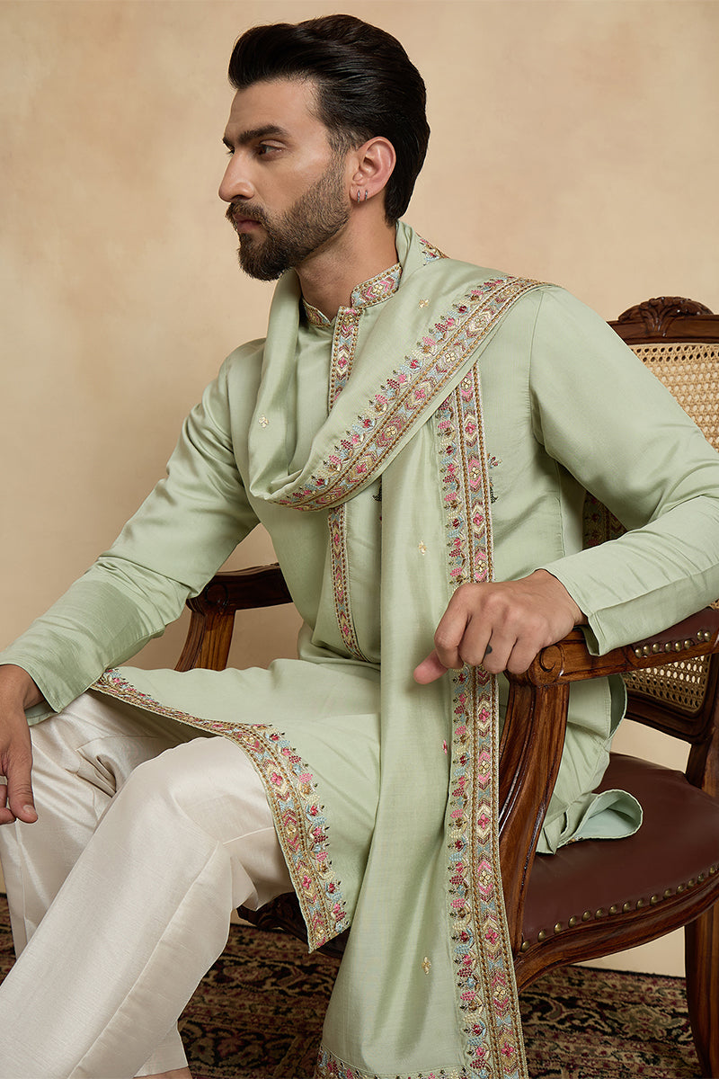 Mens Green Silk Blend Solid Embroidered Sequins Kurta & Trouser With Dupatta