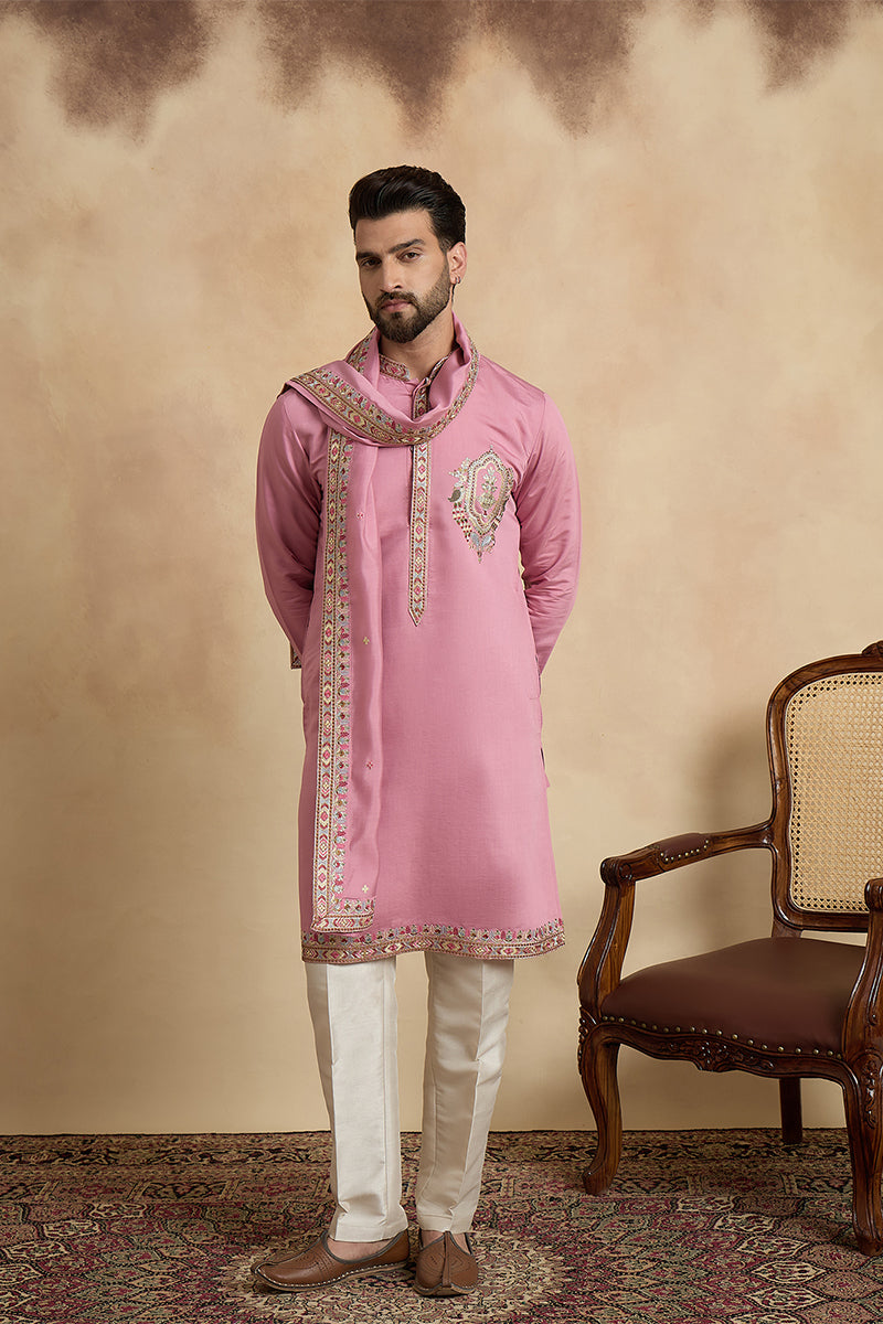 ethnic-bay-men-pink-silk-blend-solid-embroidered-kurta-with-dupatta-mkud1071