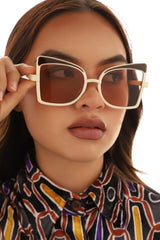 نظارة شمسية بتصميم فراشة بحافة كاملة من Haute Sauce