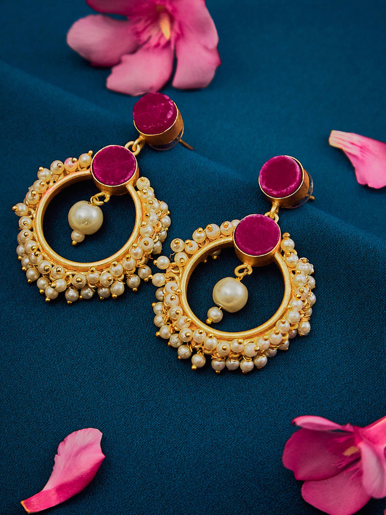 MAROON STONES PEARL EARRING