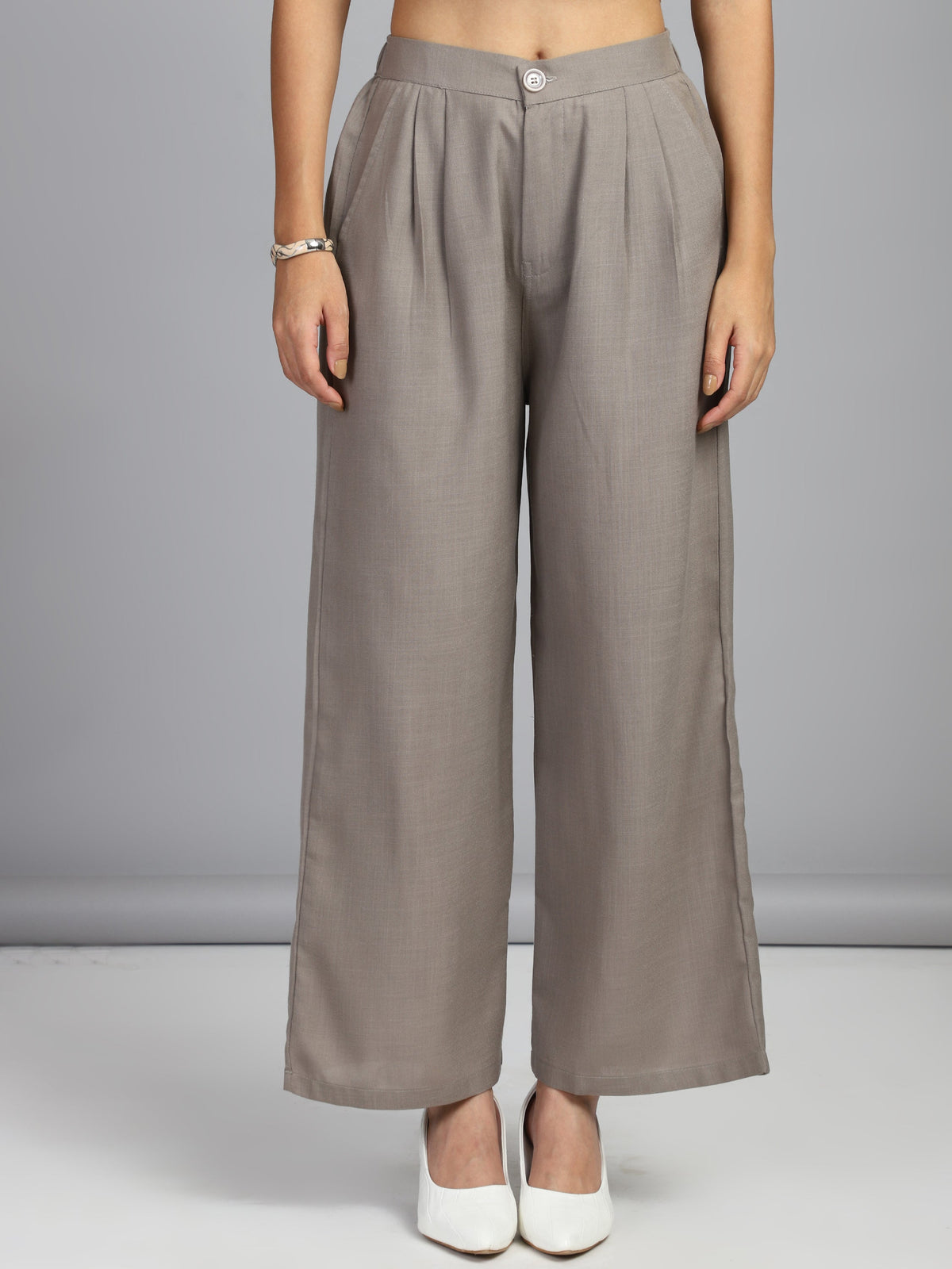 relaxed straight fit high rise pleated trousers