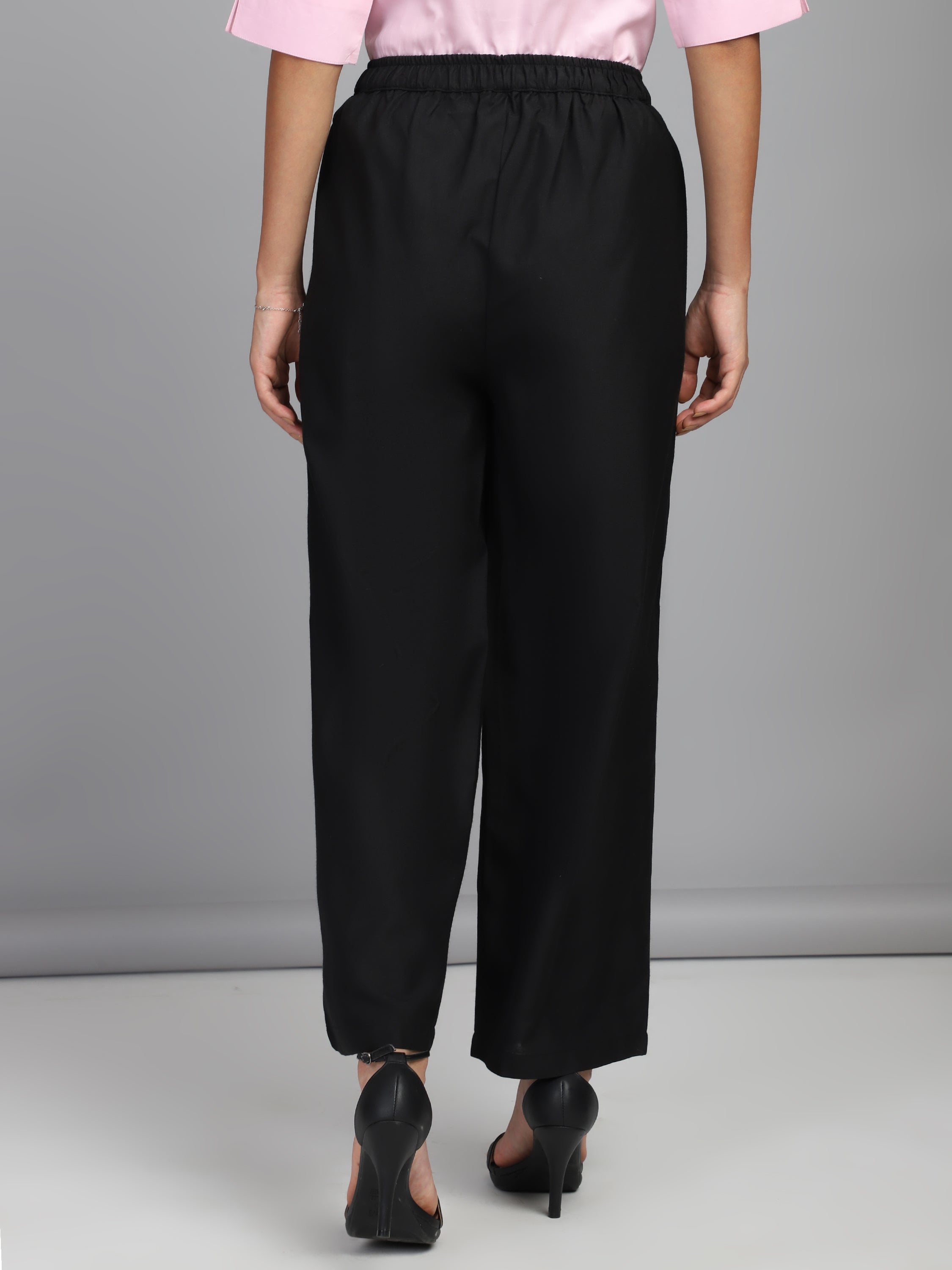 relaxed straight fit high rise pleated trousers
