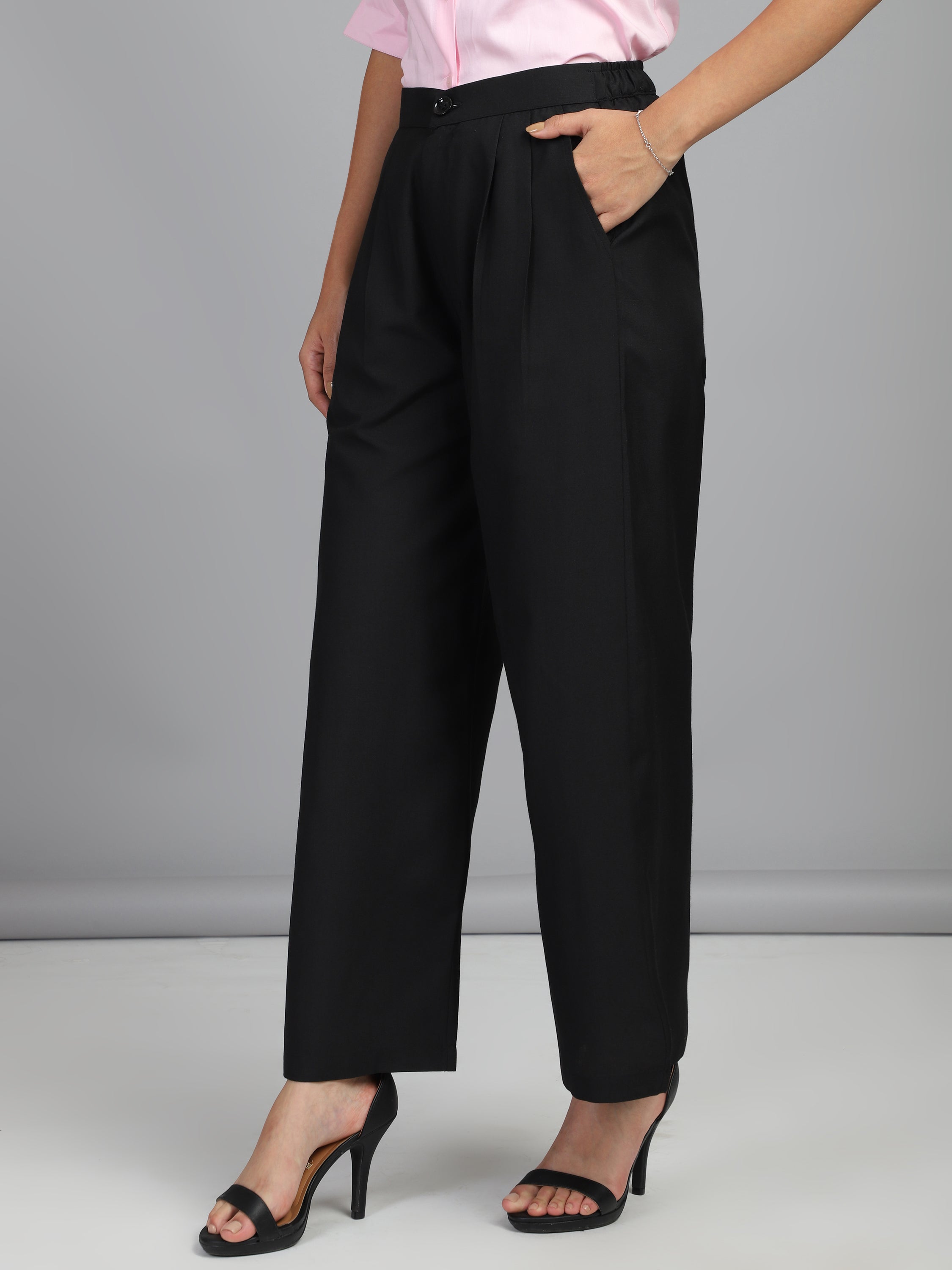 relaxed straight fit high rise pleated trousers