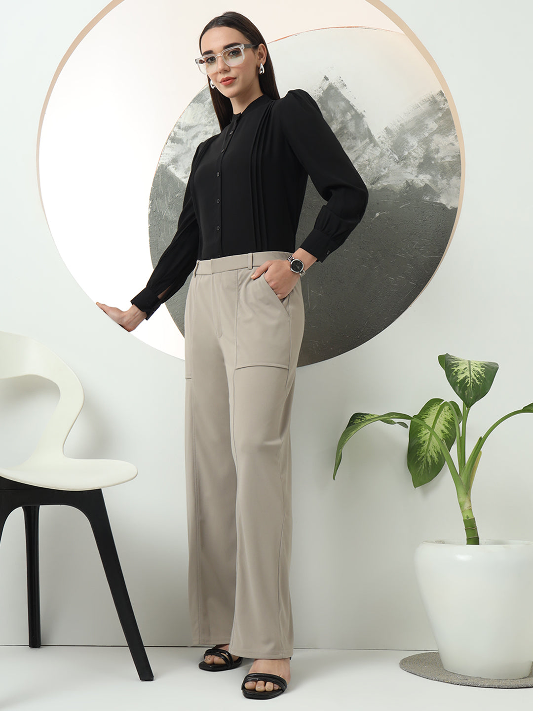 women solid designed high rise regular fit casual trousers 1