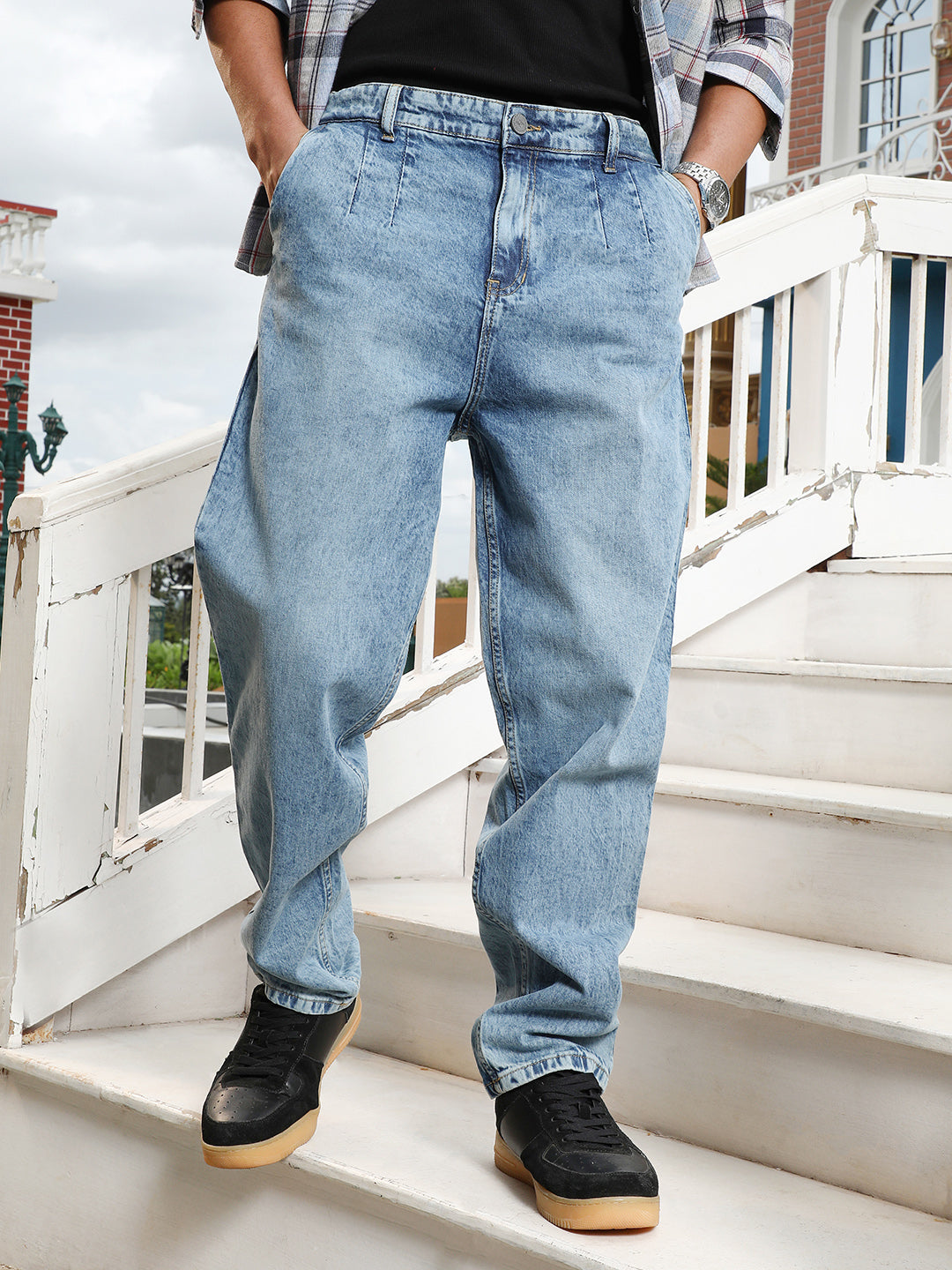 Light-Wash Pleated Denim Jeans