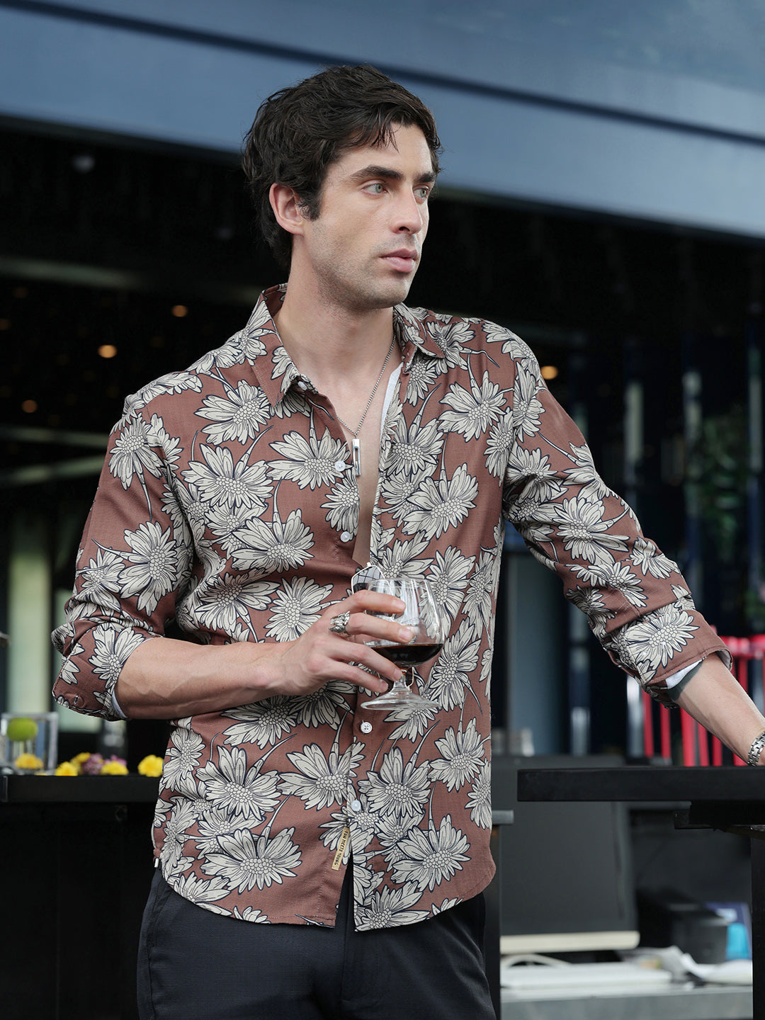 Contrast-Sunflower Imprint Shirt