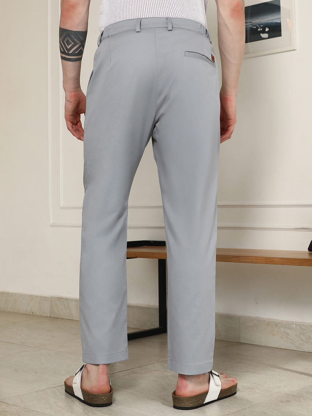 Campus Sutra Mens Grey Pleated Trousers