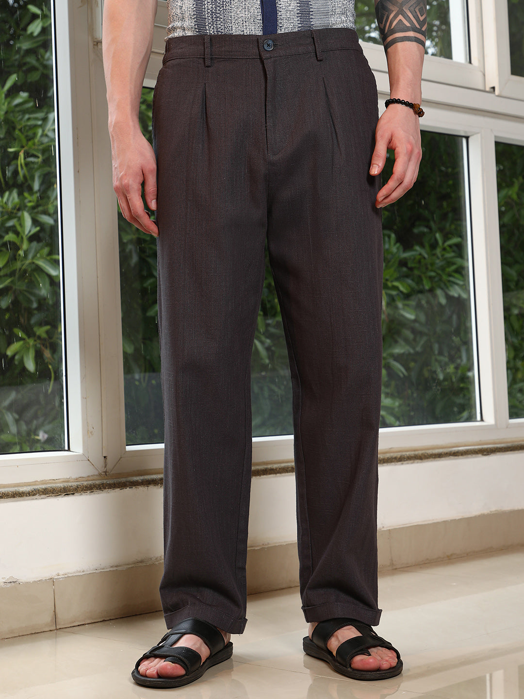 Campus Sutra Mens Brown Cotton Trousers