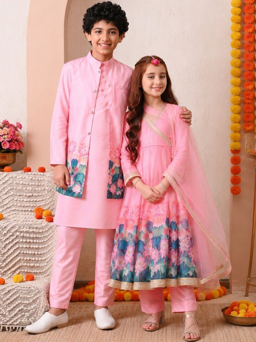 Girls Pink Floral Printed Ethnic Kurta Pant Set with Dupatta ILKSD46