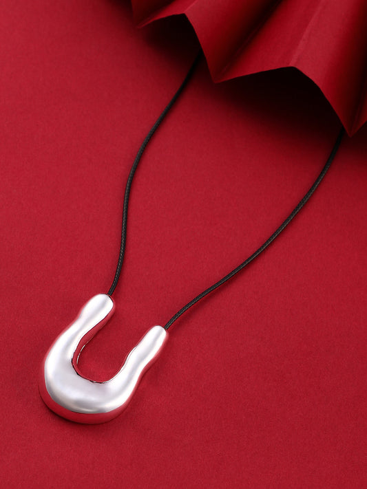 The Houston Pendant Necklace Metallic Silver