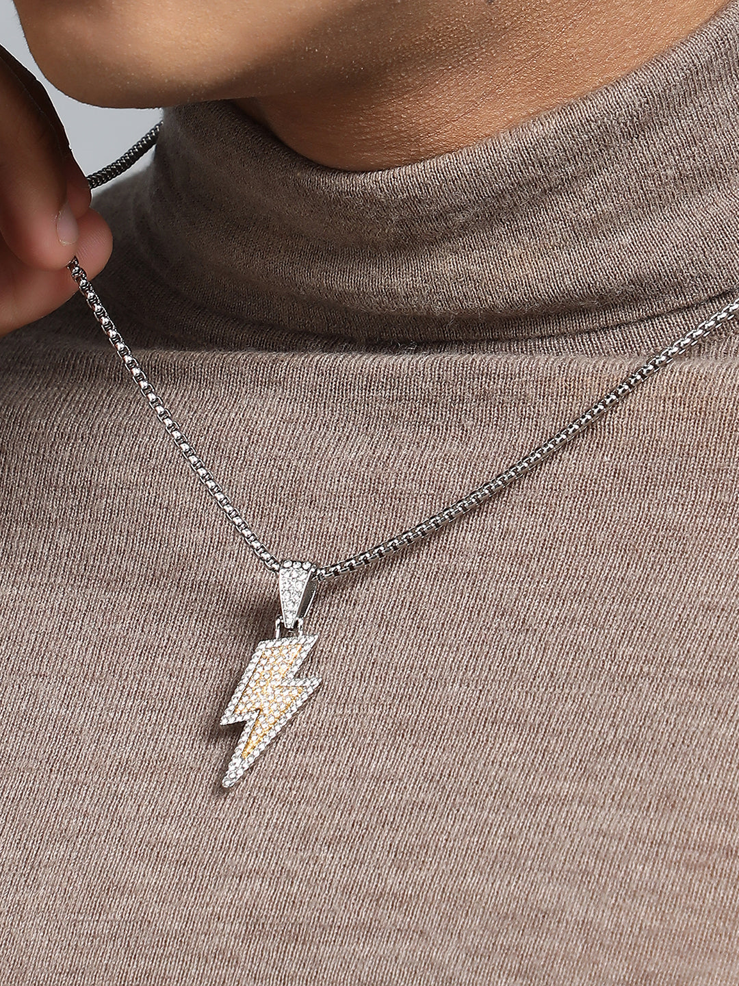 The Bijou-Flash Pendant Necklace - Metallic Silver