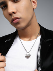 The Cap Pendant Necklace - Metallic Silver