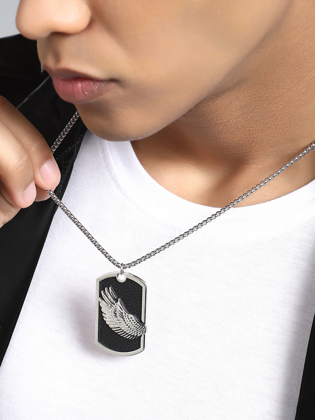 The Winged Pendant Necklace - Metallic Silver