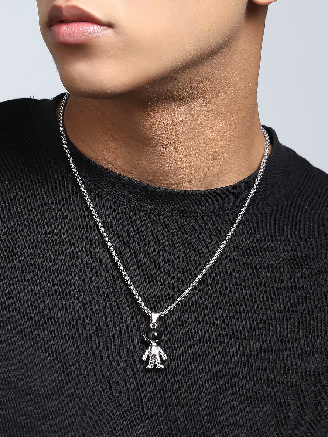 The Astranaut Pendant Necklace - Metallic Silver