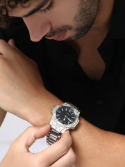 The Torque Driftor Round Watch - Metallic Silver