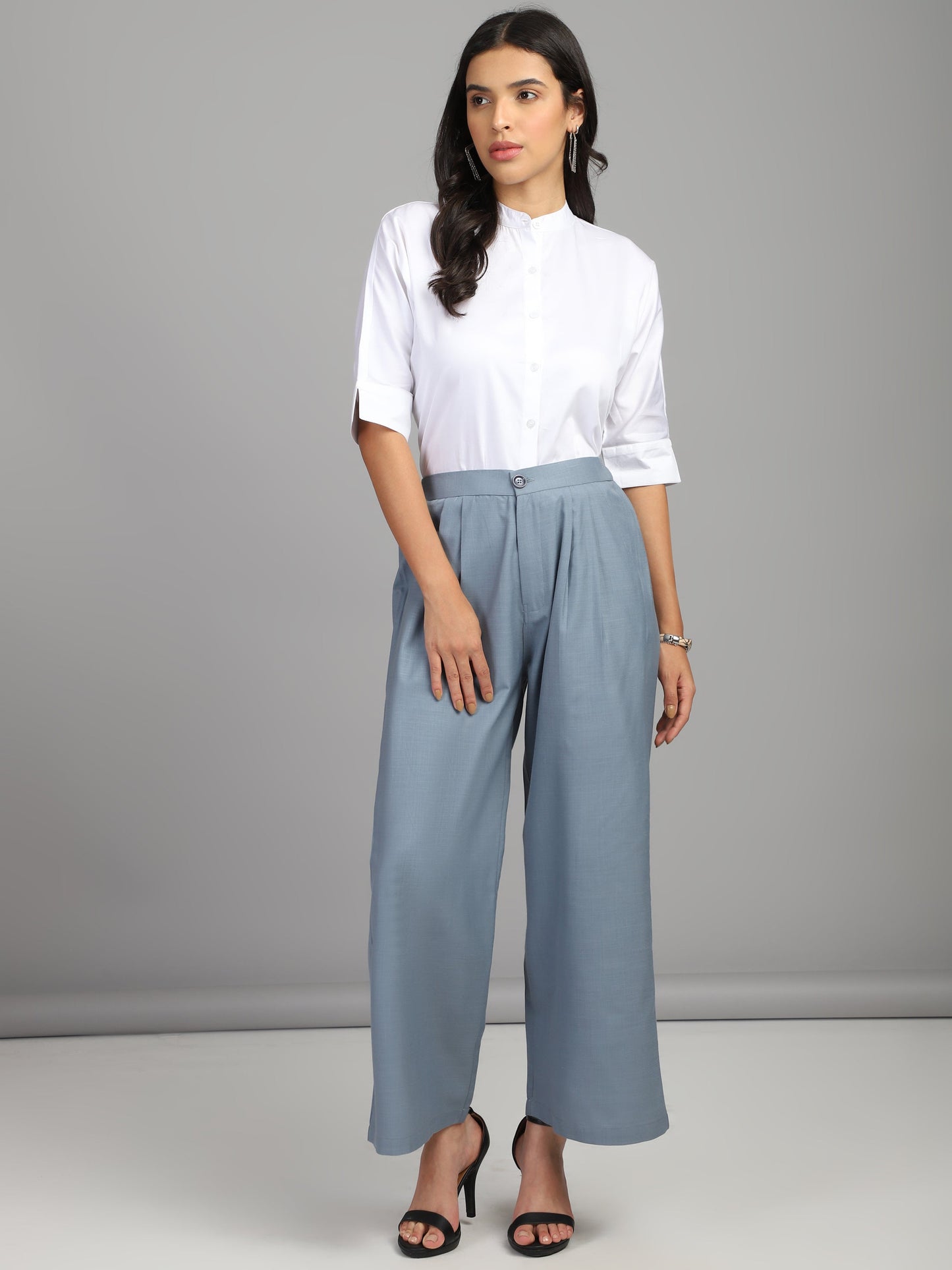 relaxed straight fit high rise pleated trousers