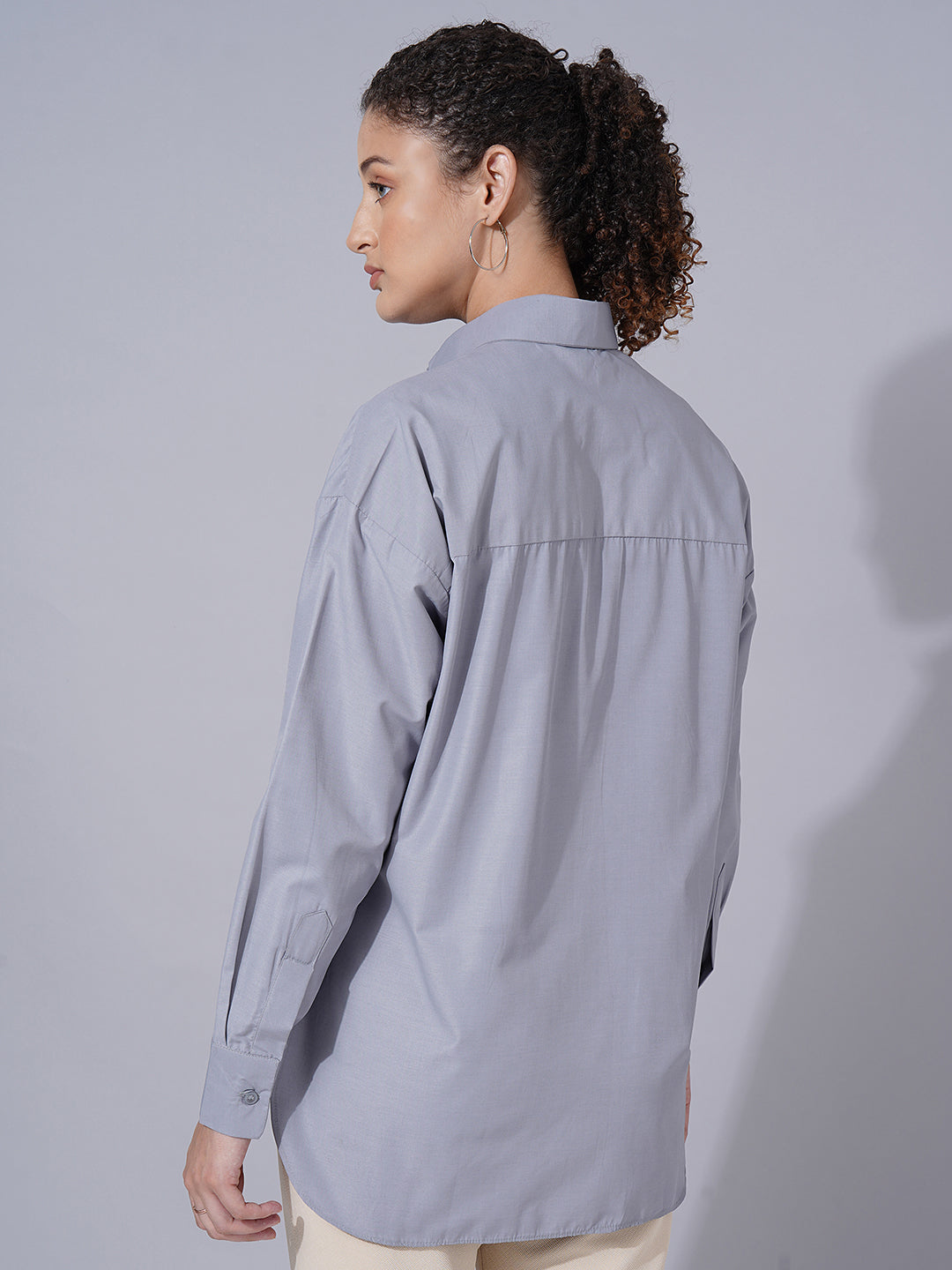 spread collar long sleeves shirt